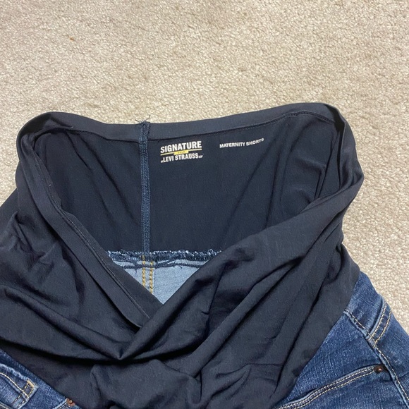 Maternity Jean shorts - Picture 3 of 4